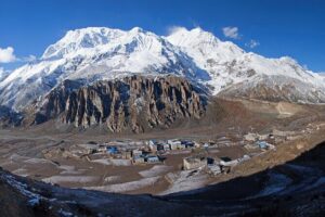 12 days Annapurna Circuit Trek - Getting to the trail: Kathmandu to Dharapani via Besishar