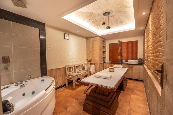 21 Day Ayurveda & Yoga Retreat in the Himalayan country, Nepal - Spa, steam bath, and comfort: the practical side of healing