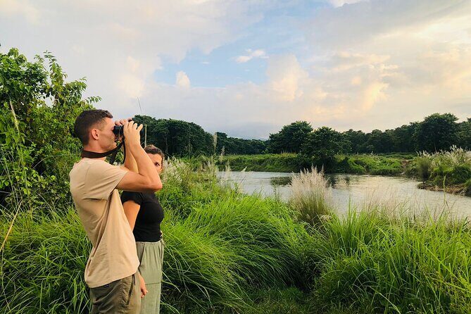 8 Days Tour in Nepal (Accommodation at 5 Star Hotel) - Chitwan’s animal-focused day: canoeing, jungle walk, village time, jeep safari