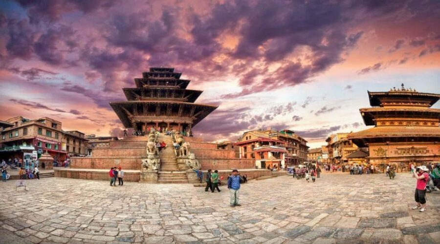 Bhaktapur Durbar Square and Boudhanath Stupa - Boudhanath Stupa: your calm first stop in Kathmandu