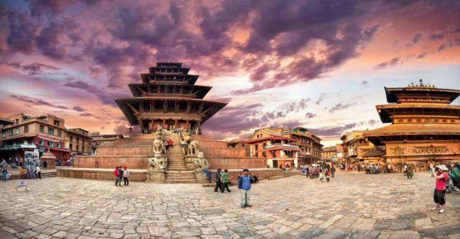 Bhaktapur Durbar Square and Boudhanath Stupa - Who should book this Bhaktapur + Boudha tour?