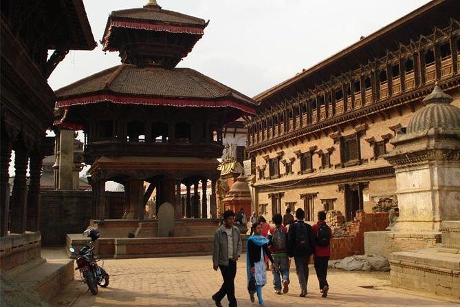 Bhaktapur Old City and Durbar Square Half-Day Tour - Pottery Square in Kumha Tole: craft you can watch up close