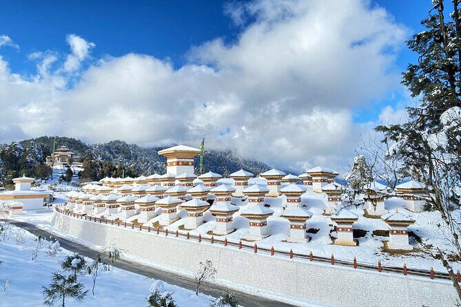 Bhutan 4-Day Private Tour from Kathmandu - Accommodation, meals, and the value of being fed well