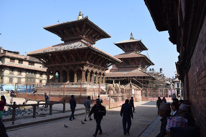 City tour of Bhaktapur and Patan Durbar Square - 55 Window Palace: the masterpiece moment
