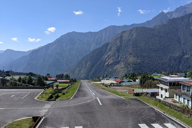 Everest Base Camp Trek 15 days | Local Guide | Flexible Itinerary - The climb phase: Namche, Tengboche, and Dingboche