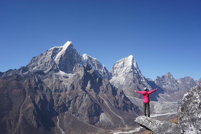 Everest Base Camp Trekking - Namche Bazaar acclimatization: a rest day that still moves