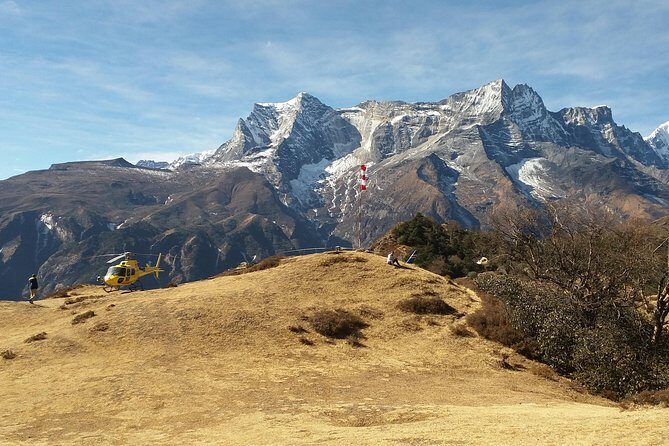 Everest Helicopter Tour from Kathmandu with Landing for Breakfast - Kalapattar landing (5,545m): close-up scale without the trek