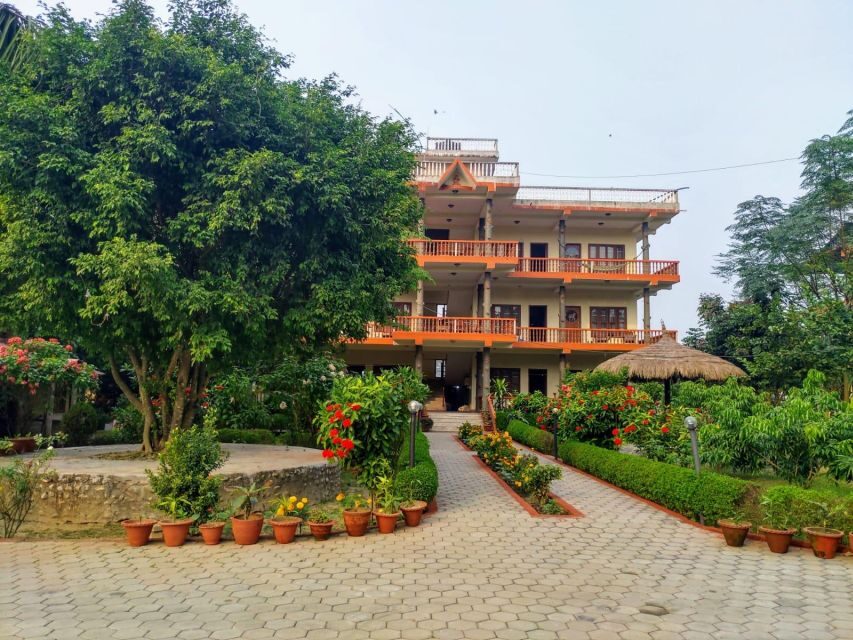 From Kathmandu/Pokhara: 3-Day All-Inclusive Chitwan Safari - The 4-hour jeep safari in Chitwan National Park (rhinos are the main target)