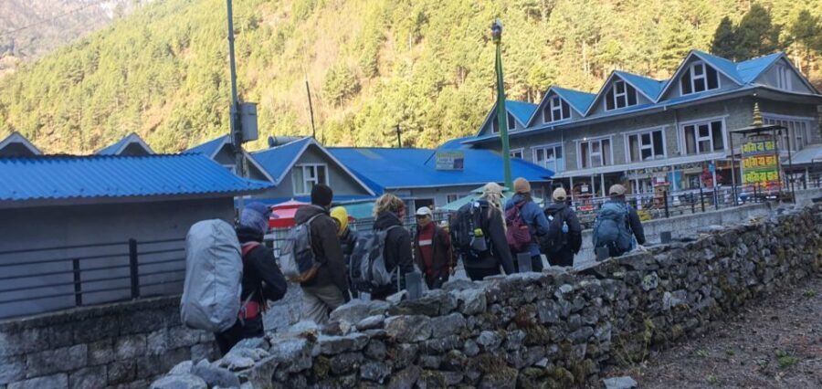 Kathmandu: 14-Day Everest Base Camp with Kala Patthar Trek - Day 3: Phakding to Namche Bazaar and the Sherpa World Opens