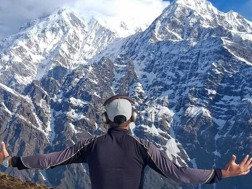 Kathmandu: 8-Day Annapurna Circuit Trek via Thorong La Pass - Day 3 Pisang to Manang: monastery stop if open, plus big valley bridges