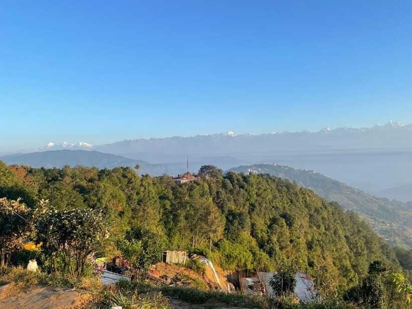 Kathmandu: Bhaktapur and Nagarkot Sunrise to Sunset Tour - Taumadhi Square and Bhairab Nath Temple: small stops with big context