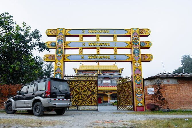 Kathmandu Chandragiri Cable Car and Swayambhunath Private Tour - Price and Value: What $95 Covers and What You Still Pay