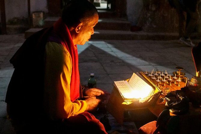 Kathmandu City in One Day with Bodhnath Stupa - Pashupatinath Temple: Hindu faith and the cremation context