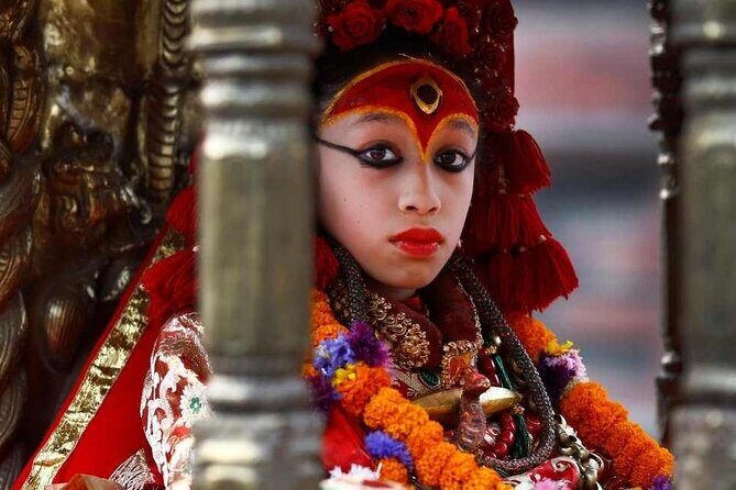 Kathmandu City Tour in 6 Hours – Discover the Cultural Highlights - Stop 1: Swayambhu Mahachaitya and the Monkey Temple mood