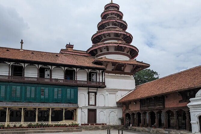 Kathmandu Durbar Square - Private/Small Group - The guide factor: why the tour earns its strong reviews