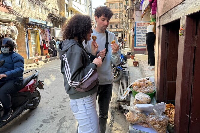 Kathmandu Food & Drink and Shopping Rickshaw Tour - Thamel First: Where You Get Your Bearings and Start Eating