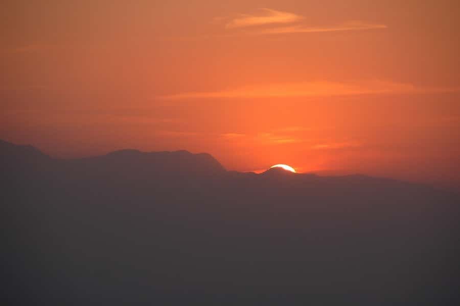 Kathmandu: Nagarkot Sunrise and Hike Tour to Changu Narayan - Sunrise at Nagarkot: the early start that pays off