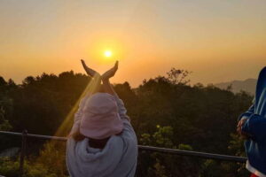 Kathmandu: Nagarkot Sunrise Tour Private or Group with Lunch - Nagarkot Viewpoint: When the Peaks Reveal Themselves