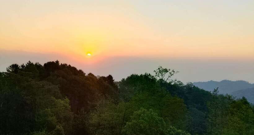 Kathmandu: Nagarkot Sunrise Tour Private or Group with Lunch - Breakfast Choices: Standard Setup vs Club Himalaya Morning