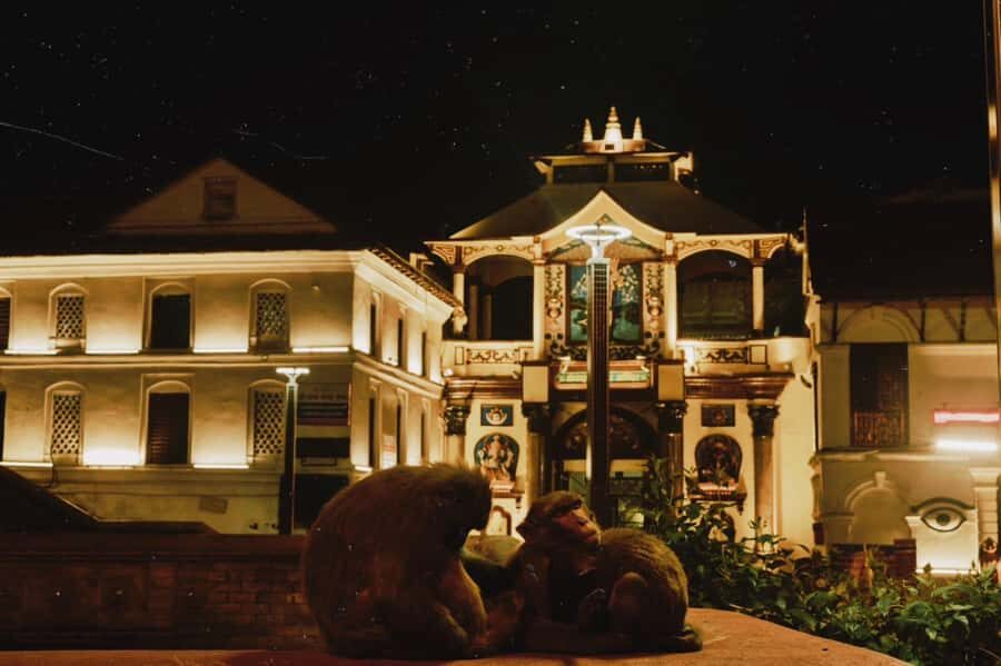 Kathmandu: Pashupatinath Aarati & Cremation Evening Tour - Who This Tour Fits Best (and Who Should Skip It)