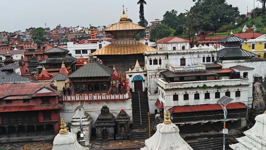 Kathmandu: UNESCO Heritage Site Private & Guided Tour - Bhaktapur and Kathmandu Durbar Squares: Royal Power on Stone