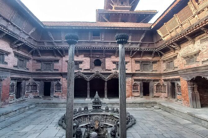 Life and spirituality tour of Kathmandu - Patan Durbar Square (Lalitpur): artisan culture with historic reach