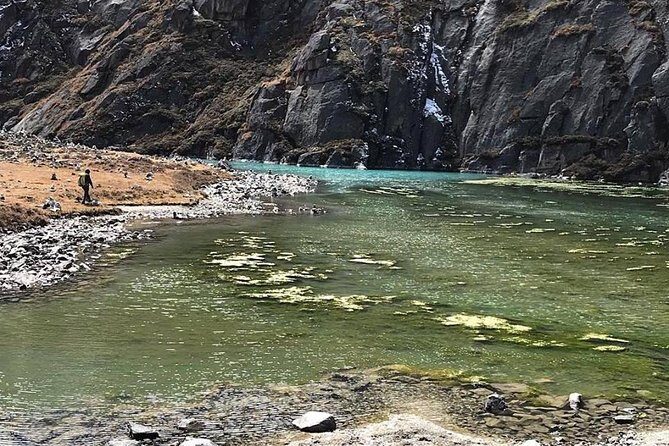 Luxury Everest Base Camp Trek -11 Days - Day 8: Dingboche to Lobuche, moderate effort at high altitude