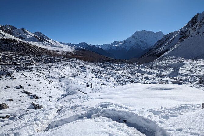 Manaslu Trekking - Trek day 3 to day 5: the Budhi Gandaki valley, hot springs, and stone stair climbs