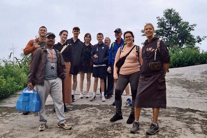Nagarkot Sunrise View & Morning Hike with Lunch- Private/Group - What the guide does (and what you should confirm)