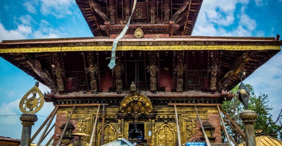 Nagarkot Sunrise With Trip To Changu Narayan and Bhaktapur - Changu Narayan Temple: UNESCO carvings and Lord Vishnu devotion