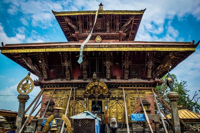 Nagarkot sunrise with trip to Changu Narayan Temple and Bhaktapur Durbar Square - Bhaktapur Durbar Square: medieval Kathmandu you can actually walk