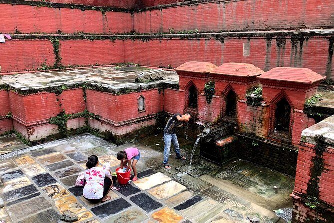 Old Kathmandu Walking Tour, Historic World Heritage Durbar Square - The Walk Back to Thamel: Cafe Mitra Tea or Coffee and a Simple Decompression