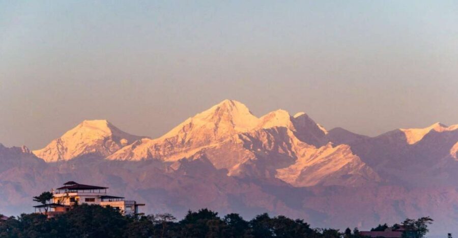Panoramic Day Hike from Nagarkot to Changunarayan with Lunch - The trail out of Nagarkot: gentle walking with village texture