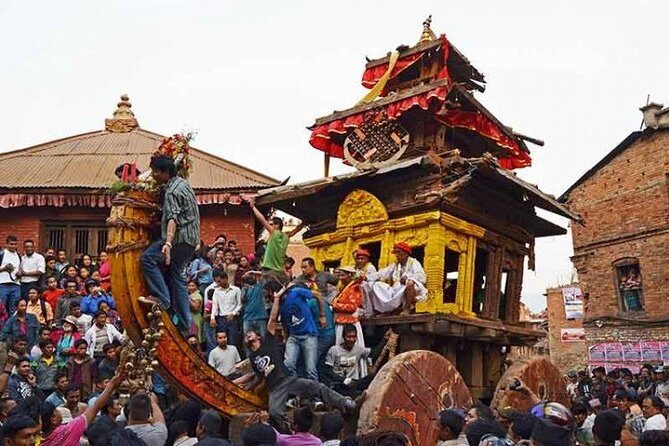 Private Day Tour: Patan and Bhaktapur from Kathmandu - Jawalakhel Tibetan handicraft center and the carpet weaving demonstration