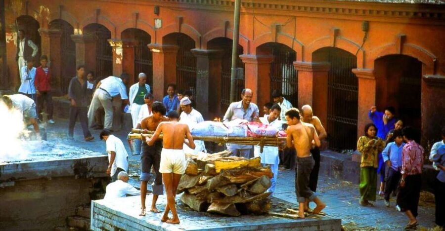Sacred Pashupatinath: Aarati,Cremation Rites & Boudha Stupa - Who should book (and who should skip)