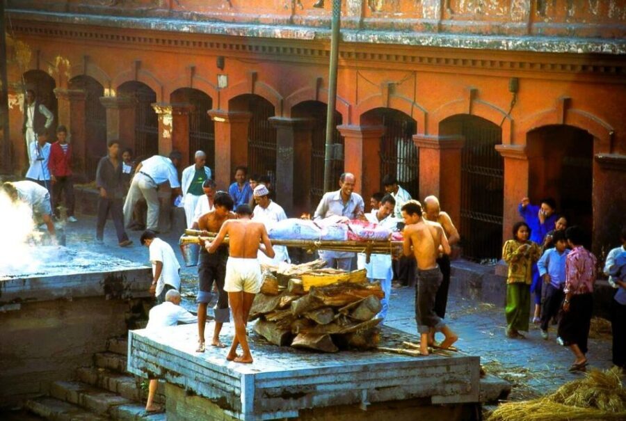 Sacred Pashupatinath: Aarati,Cremation Rites & Boudha Stupa - Pashupatinath Temple on the Bagmati River: when worship feels real
