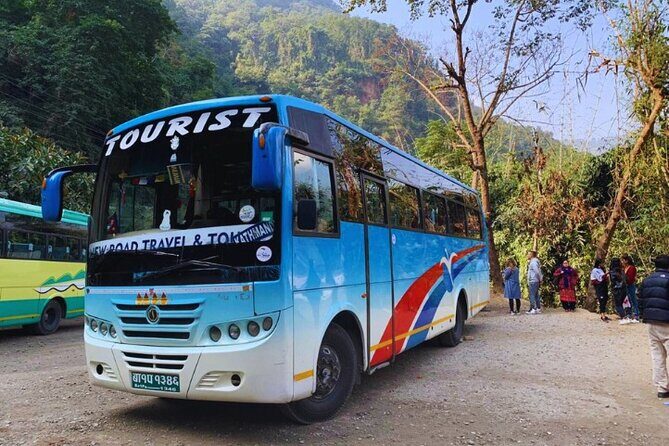 Tourist Bus Tickets: Kathmandu to Chitwan or Chitwan to KTM - The 5–6 hour ride: comfort, safety, and the planned lunch break