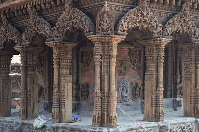 UNESCO Seven World Heritage Tour in Kathmandu - How the route stays efficient in Kathmandu traffic