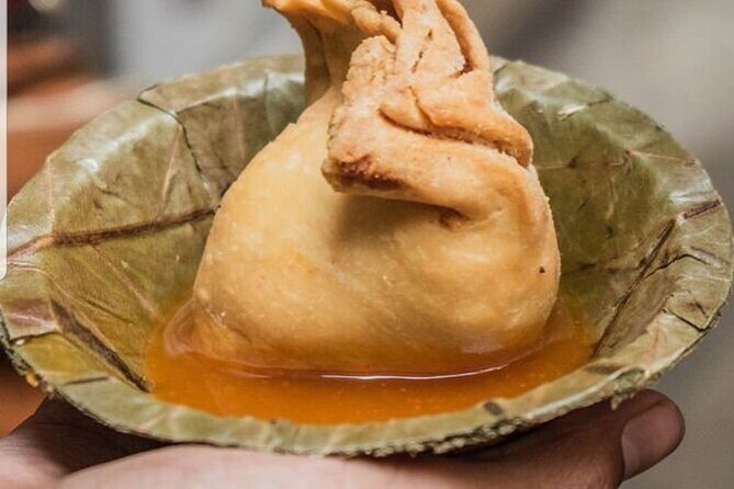 Walking Street Food Tour in Kathmandu - What you eat: teas, juices, lassi, and more than a few bites